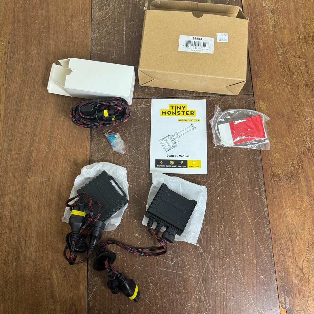 Super Decoder Harness Kit 9005 2 Harnesses NEW opened box